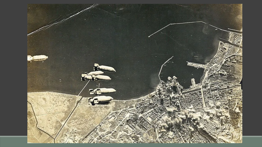 Immagine Bombe dall'aereo che le sgangia